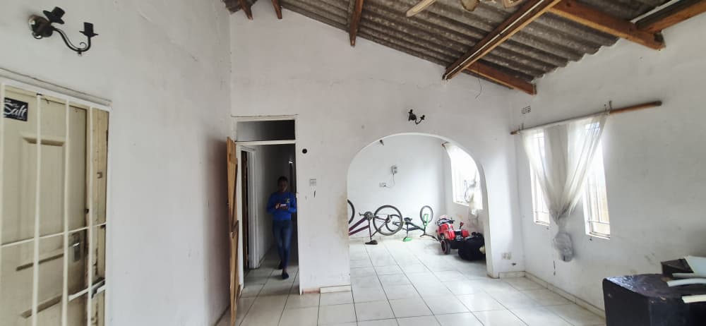 QUICK SALE | UNIT O, CHITUNGWIZA